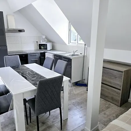Apartment Des Fleurs Cabourg