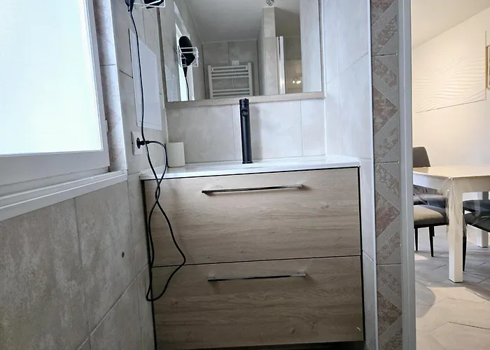 Апартаменты Des Fleurs Кабур