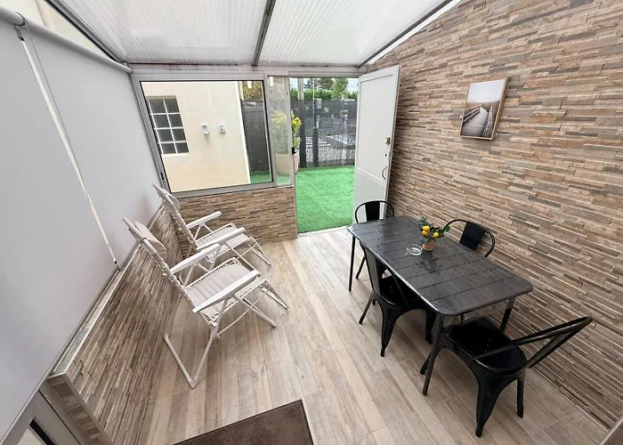 Des Fleurs Кабур