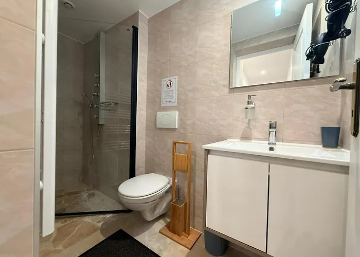 Апартаменты Des Fleurs Кабур