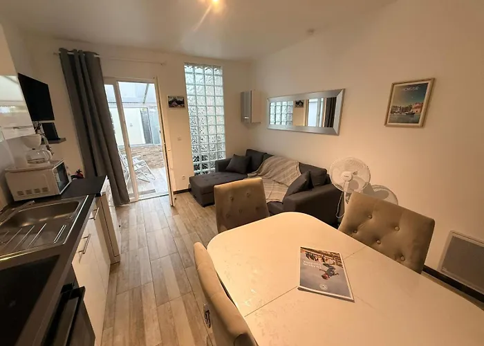 Des Fleurs Апартаменты