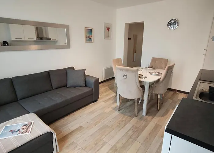 Apartment Des Fleurs Cabourg