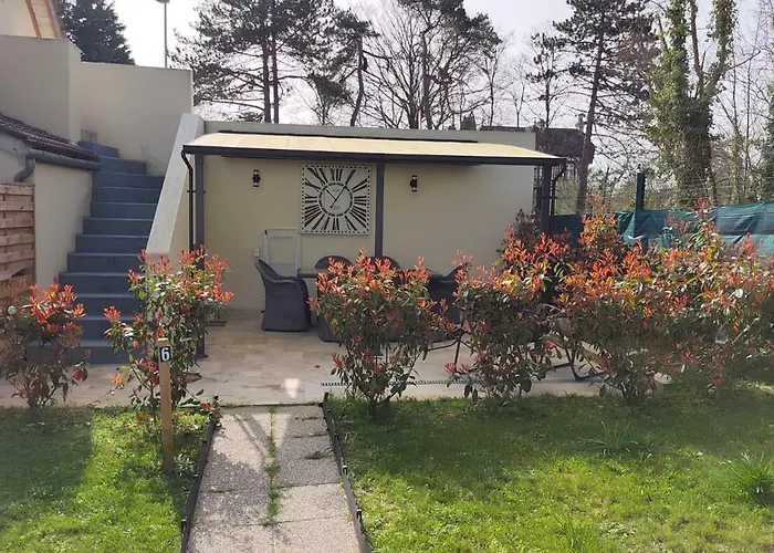 Des Fleurs Appartement *